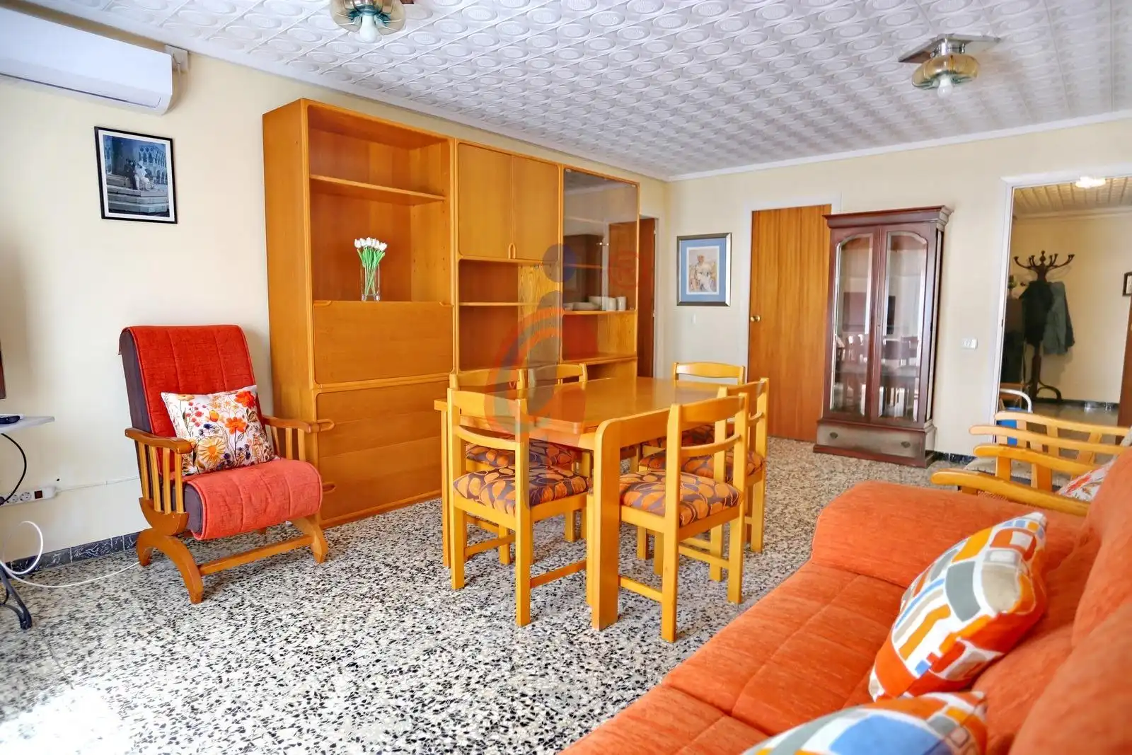 Sala d'estar de Apartament de lloguer en Guardamar del Segura amb Aire condicionat, Calefacció i Moblat