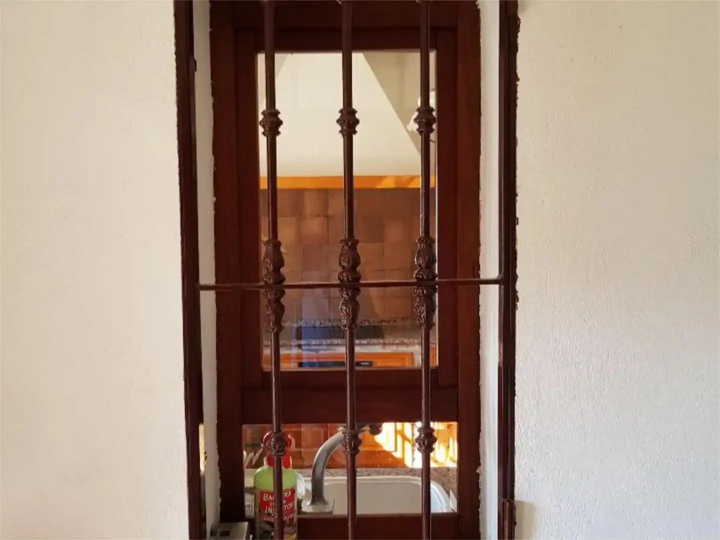 Houses for sale in Barbate  with Air Conditioner, Swimming Pool and Balcony