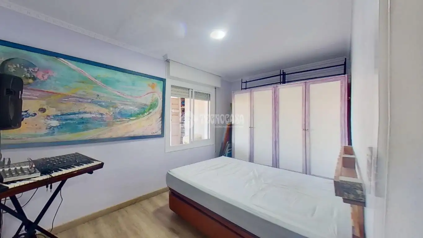 Habitación de Piso en venta en Barberà del Vallès con Parquet y Terraza