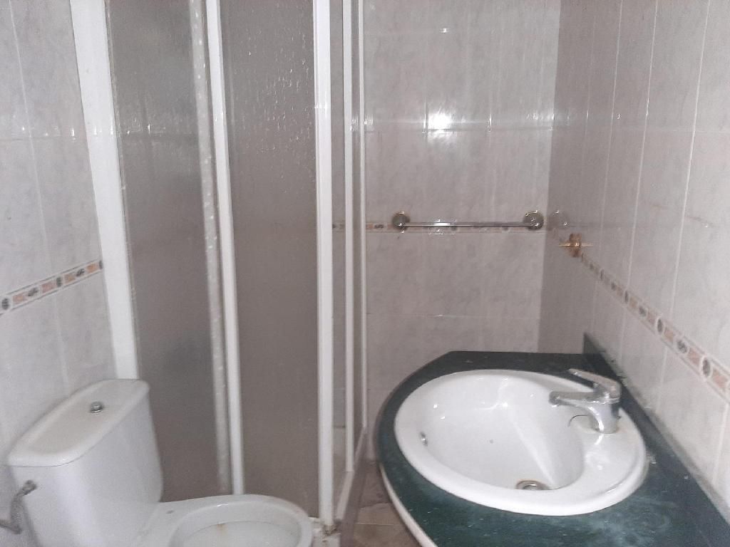 Flat for sale in Obispo Álvarez Lara, Linarejos
