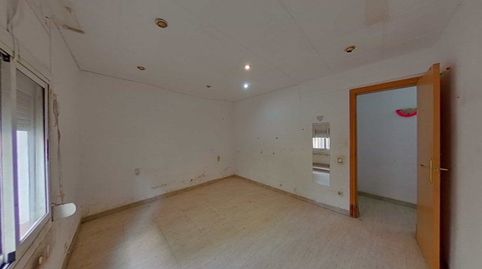 Foto 3 de Piso en venta en Calle Pintor Rosales, Llefià, Badalona