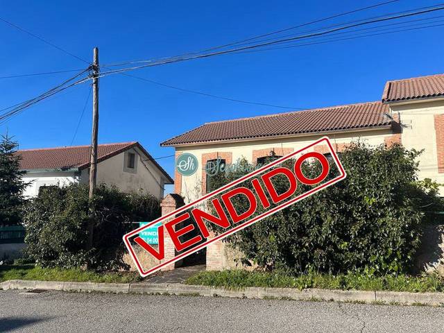 Casa-chalet en Venta en Estación del Espinar