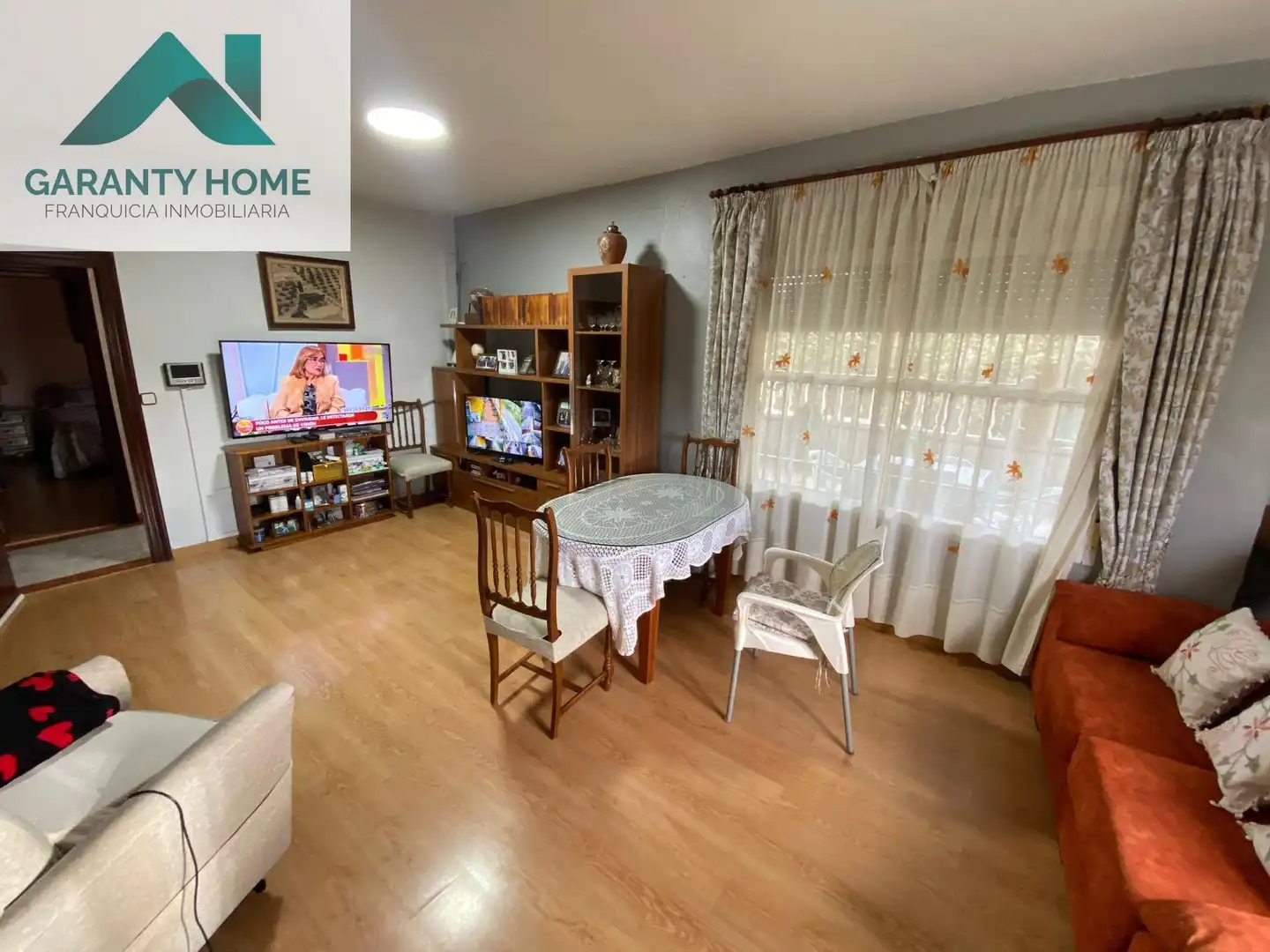 Sala de estar de Casa o chalet en venta en Lucena con Aire acondicionado, Jardín privado y Terraza