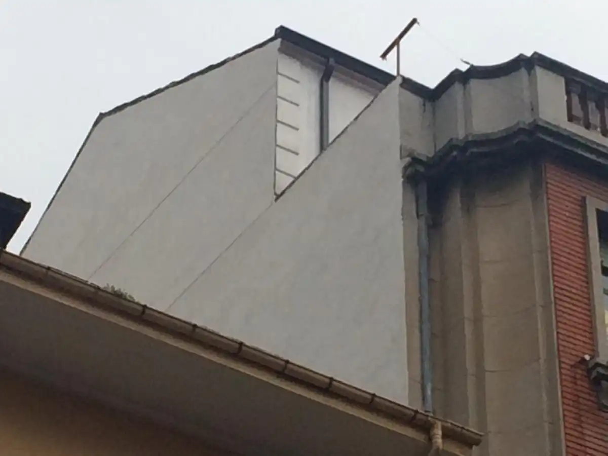 Vista exterior de Edifici en venda en Ponferrada