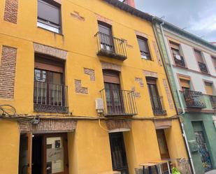Vista exterior de Apartament en venda en Palencia Capital amb Balcó