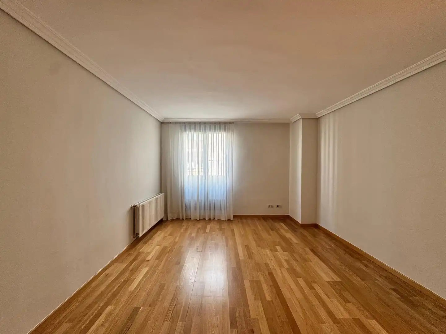 Habitación de Piso de alquiler en Madrid con Aire acondicionado y Calefacción