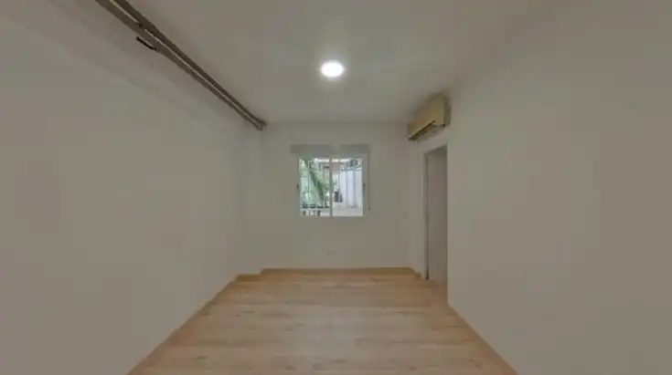 Habitación de Local de alquiler en Madrid con Aire acondicionado y Calefacción