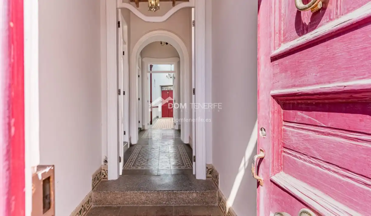 Casa o chalet en venta en San Miguel de Abona con Terraza, Trastero y Horno