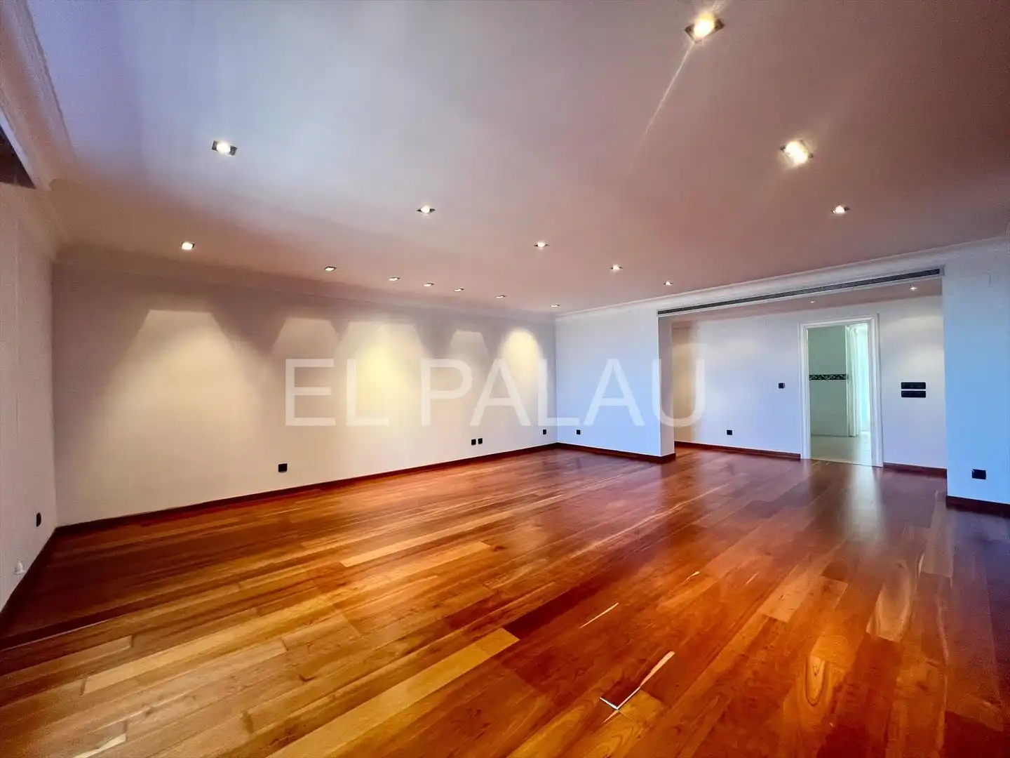 Sala de estar de Piso de alquiler en Valencia con Aire acondicionado, Calefacción y Parquet