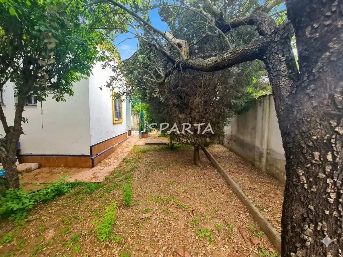 Casa o xalet en venda a Calle Manuel Altolaguirre, Valencina de la Concepción
