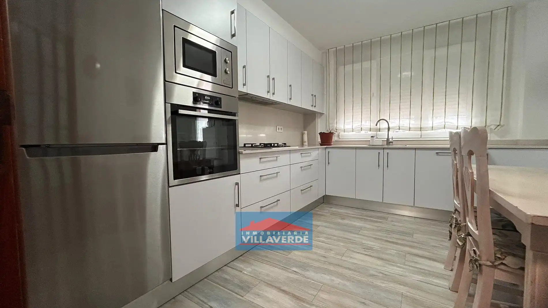 Kitchen of Flat for sale in Cangas   with Heating, Parquet flooring and Storage room