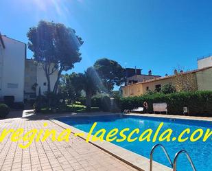 Swimming pool of Planta baja for sale in L'Escala  with Furnished and Community pool