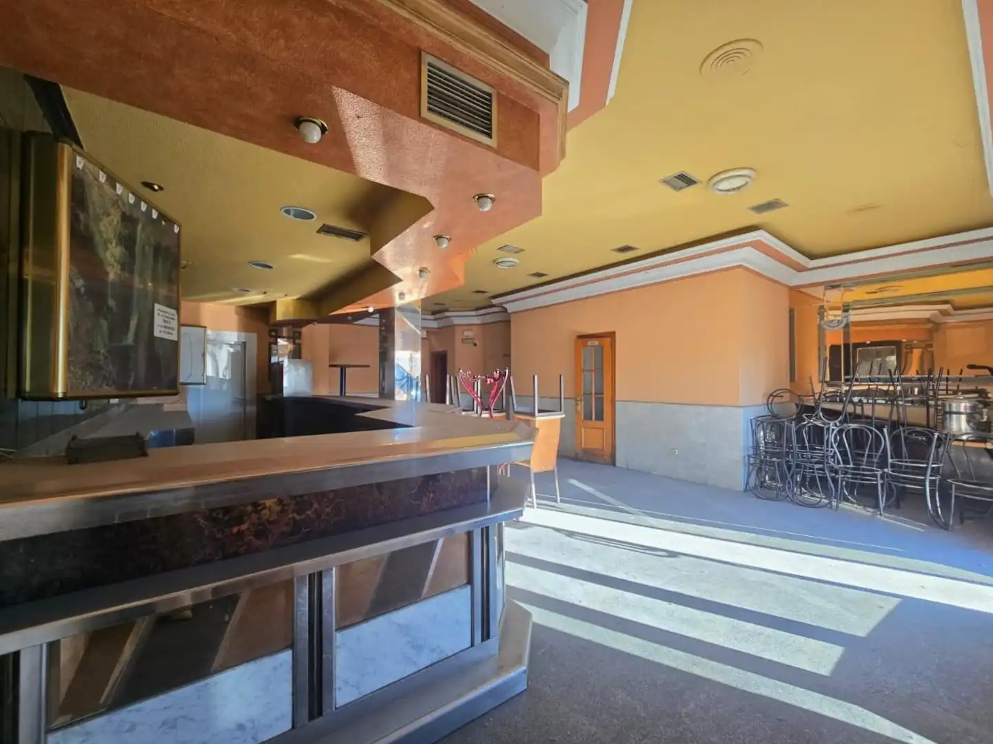 Local en venta en Plasencia con Amueblado