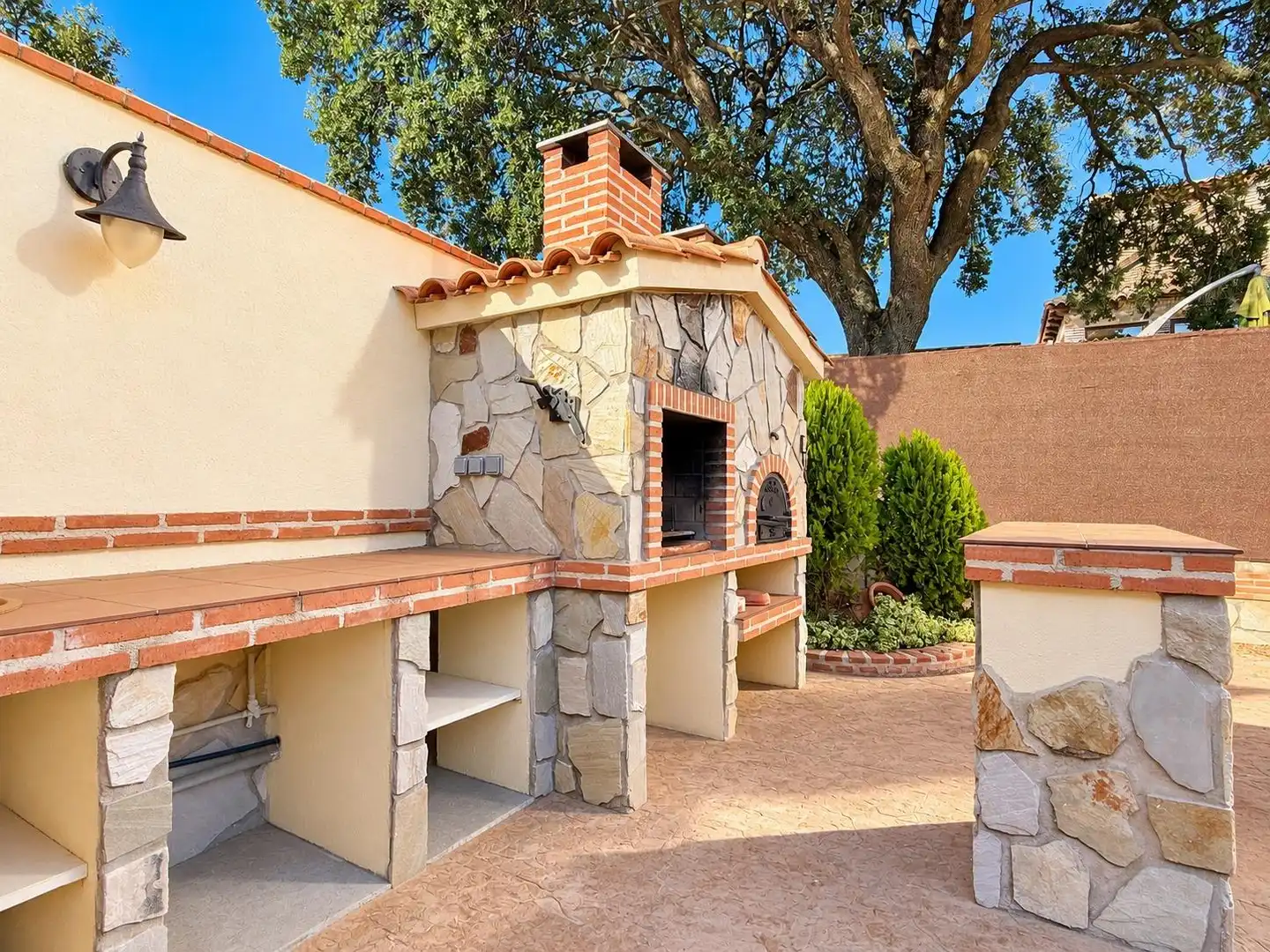 Houses for sale in Chiloeches, Guadalajara
