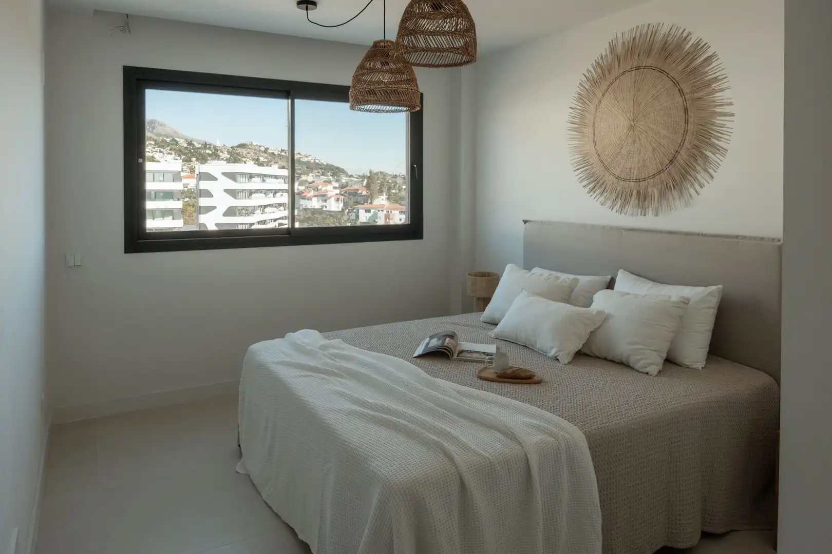 Schlafzimmer von Dachboden zum Verkauf in Fuengirola mit Terrasse