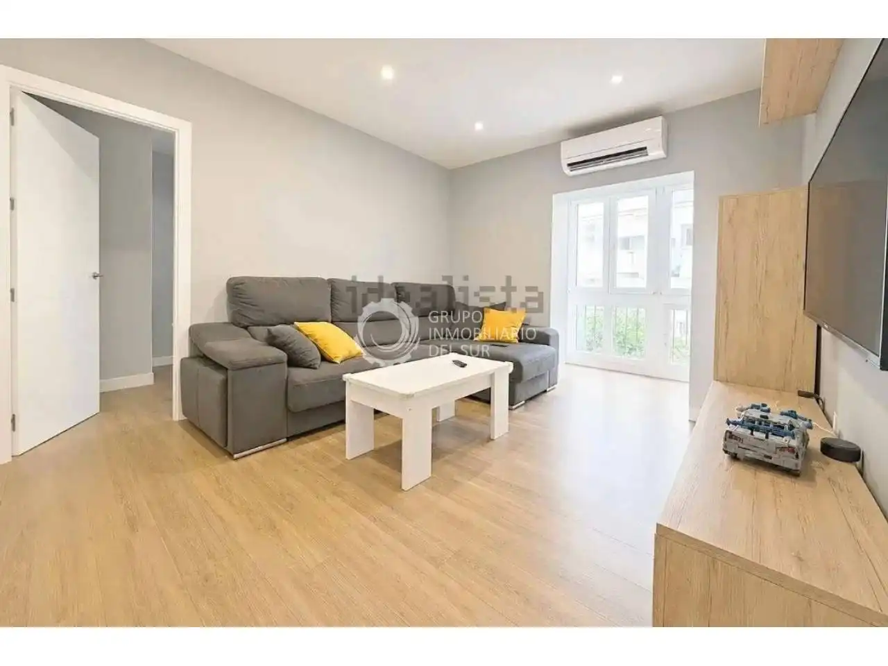 Sala de estar de Piso en venta en Cádiz con Terraza y Alarma