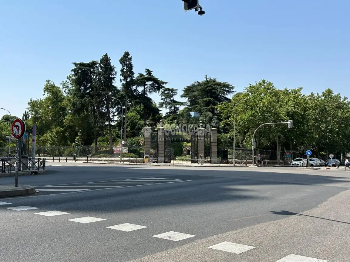 Vista exterior de Piso en venta en Madrid con Aire acondicionado y Terraza