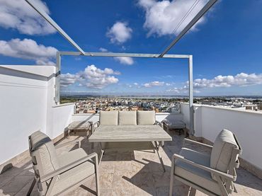 Mini appartamento con balcone in vendita a Calle Lago de Sanabria, 3, Orihuela, Spain