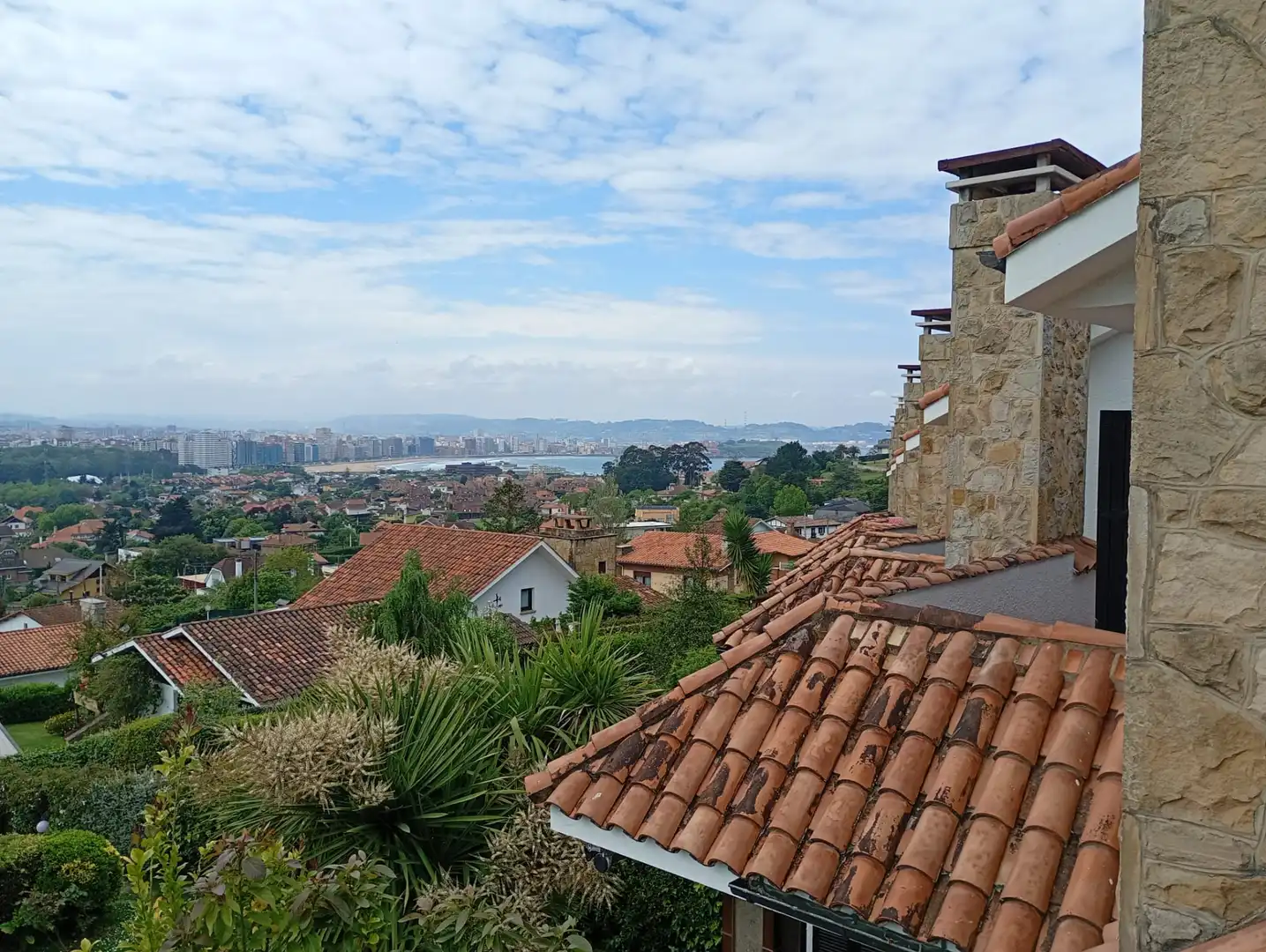 Casa adosada en venda en Gijón  amb Calefacció, Jardí privat i Terrassa