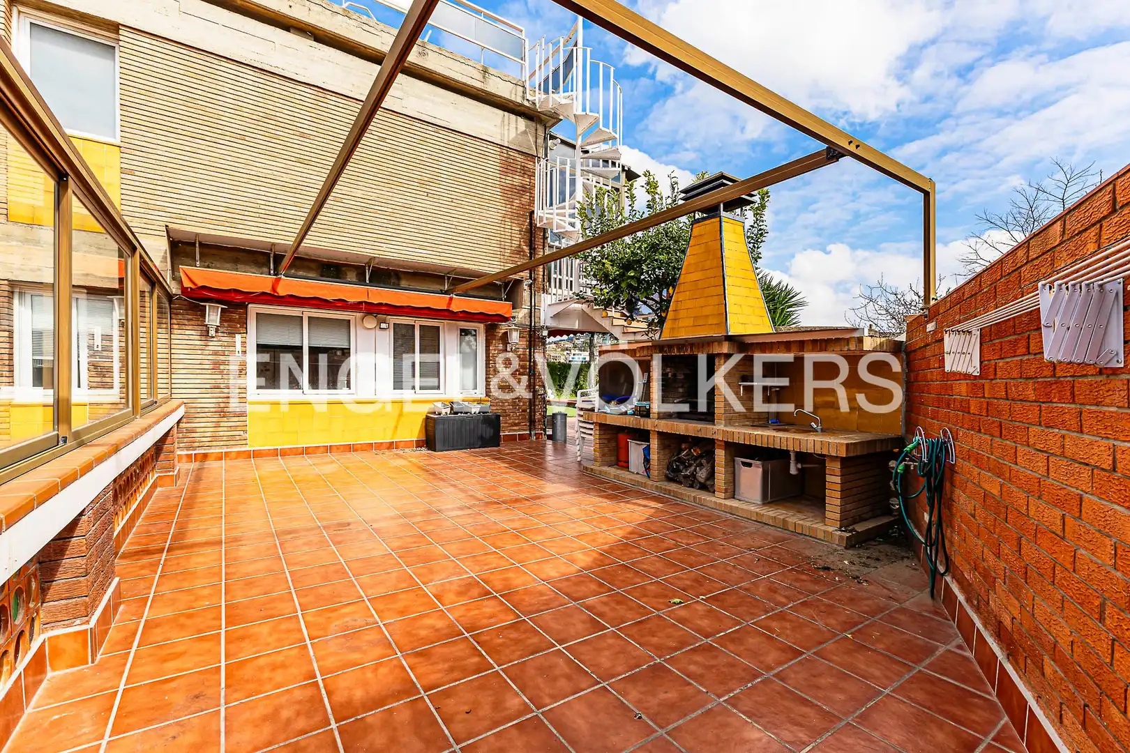 Terrassa de Casa o xalet en venda en Sant Just Desvern amb Calefacció i Jardí privat