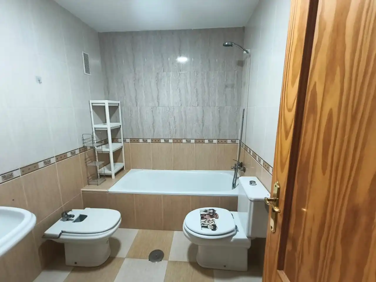 Baño de Piso de alquiler en Isaac Peral