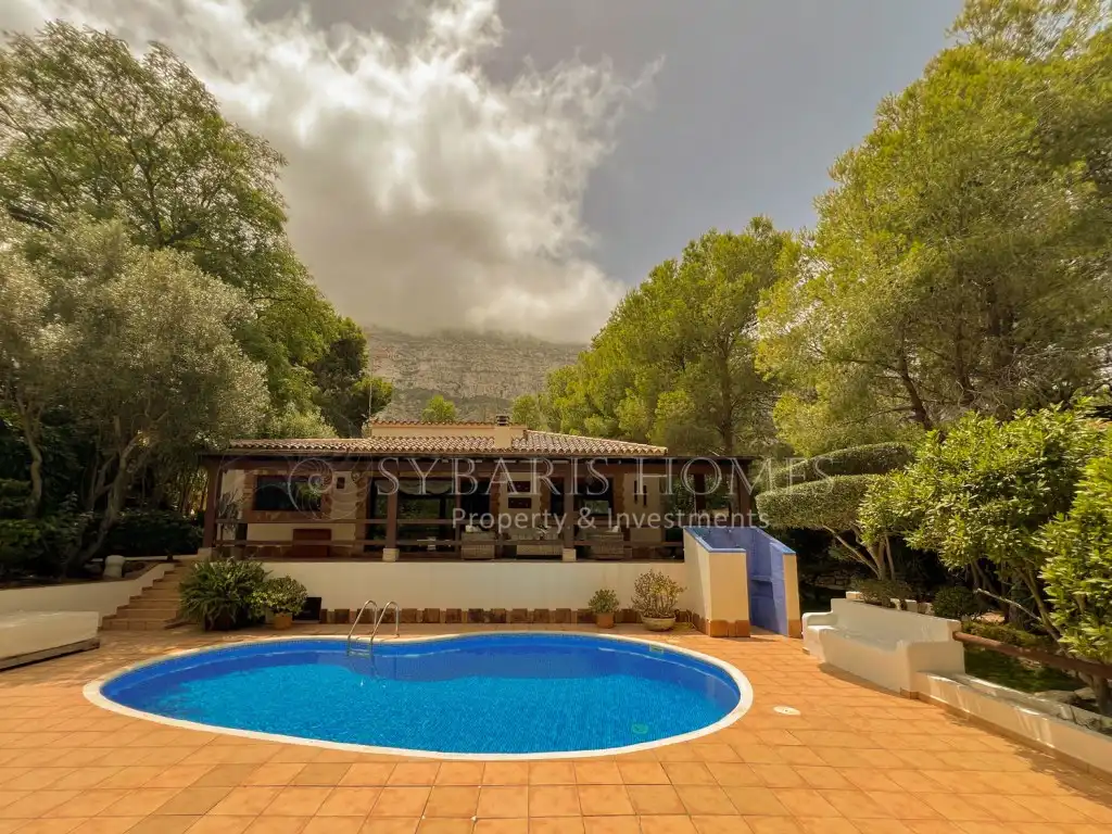 Exterior view of Houses for sale in Dénia  with Air Conditioner, Private garden and Terrace