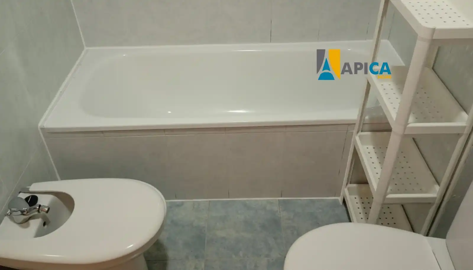Baño de Piso en venta en San Roque con Terraza y Amueblado