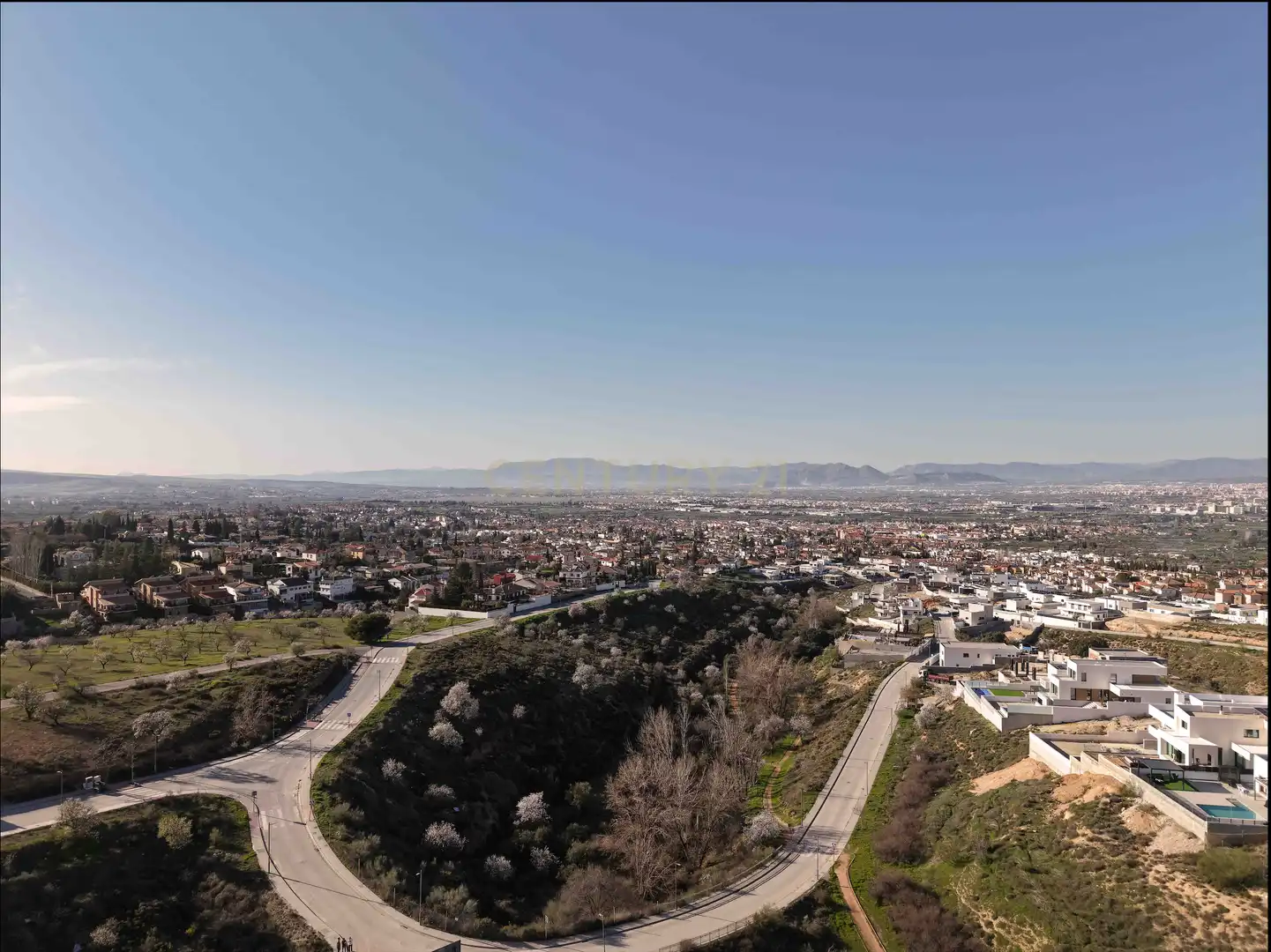 Casa o chalet en venta en La Zubia con Trastero y Piscina