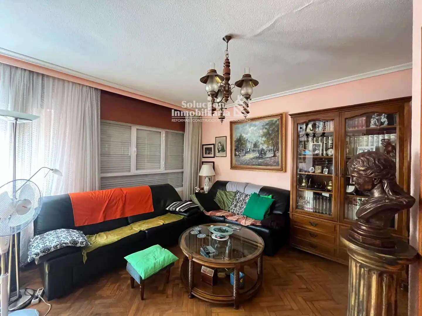 Sala de estar de Casa adosada en venta en Salamanca con Calefacción, Jardín privado y Terraza