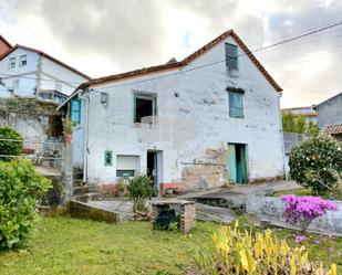 Vista exterior de Casa o xalet en venda en Moaña amb Jardí privat