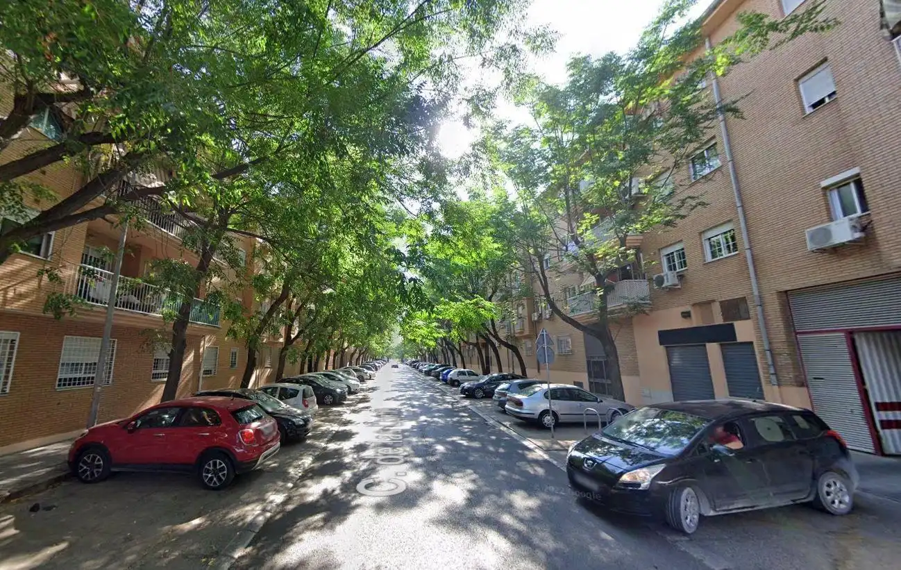 Vista exterior de Piso en venta en Córdoba con Terraza y Piscina comunitaria