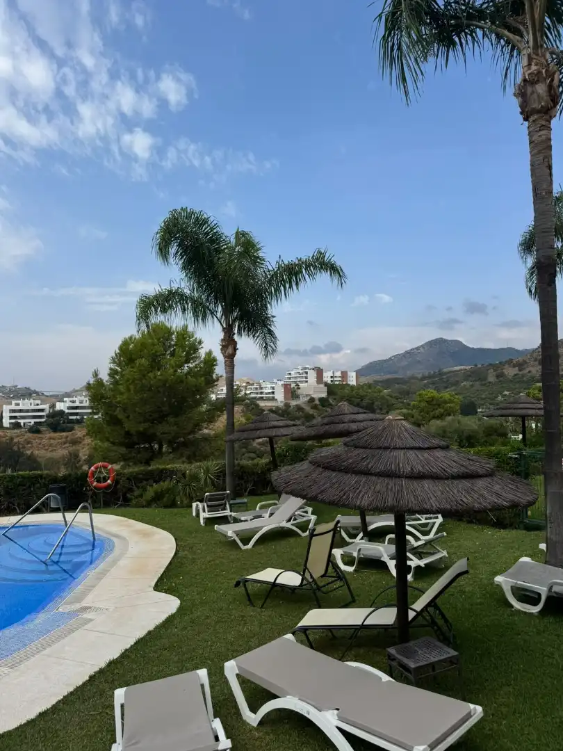 Piso con terraza en venta en Urbanizacion Puerto del Almendro