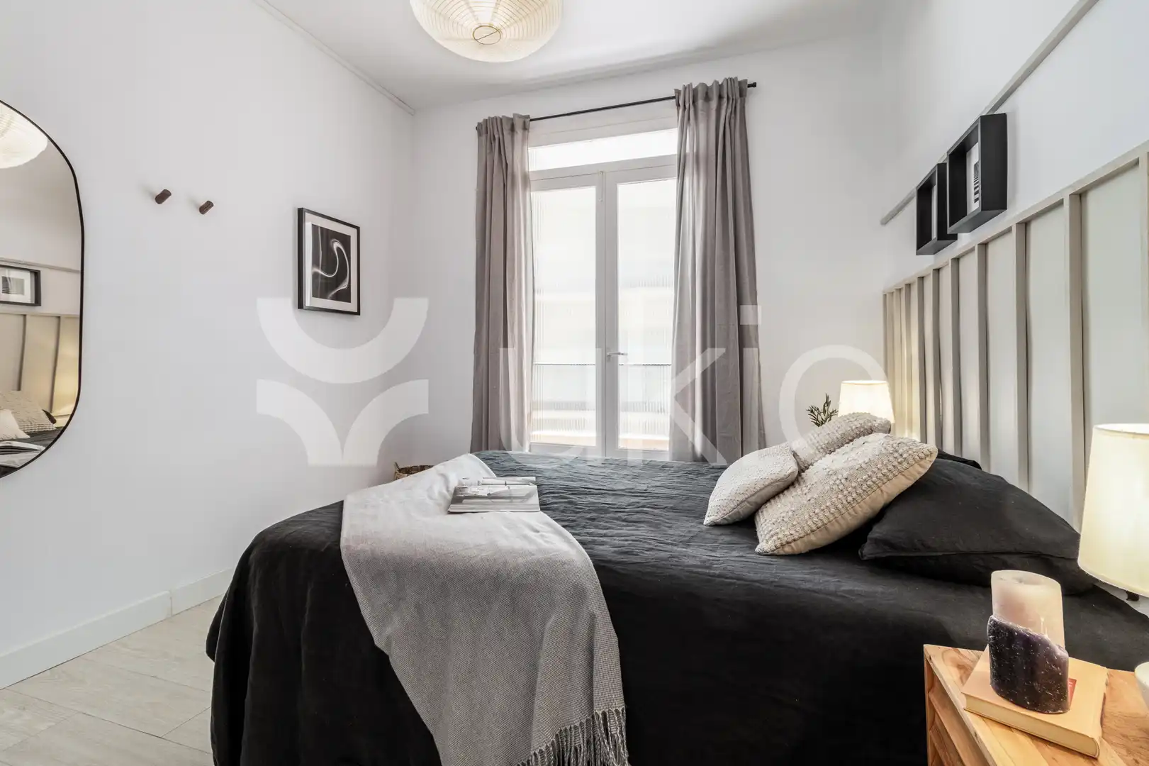 Dormitori de Apartament de lloguer en Madrid amb Aire condicionat, Calefacció i Terrassa