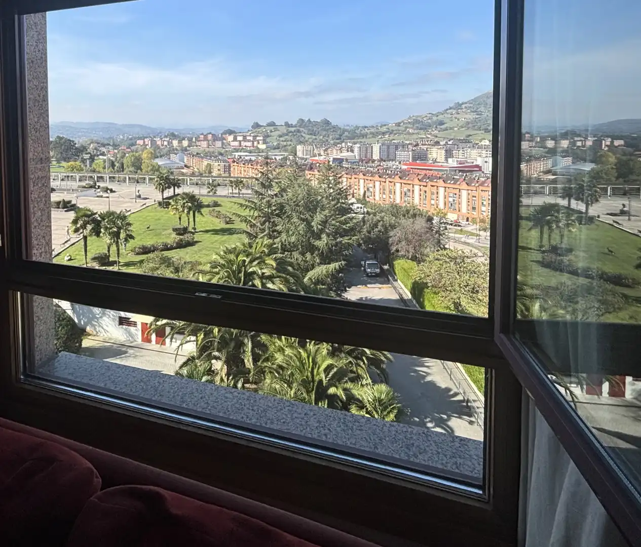 Habitación de Piso en venta en Oviedo  con Calefacción, Jardín privado y Parquet