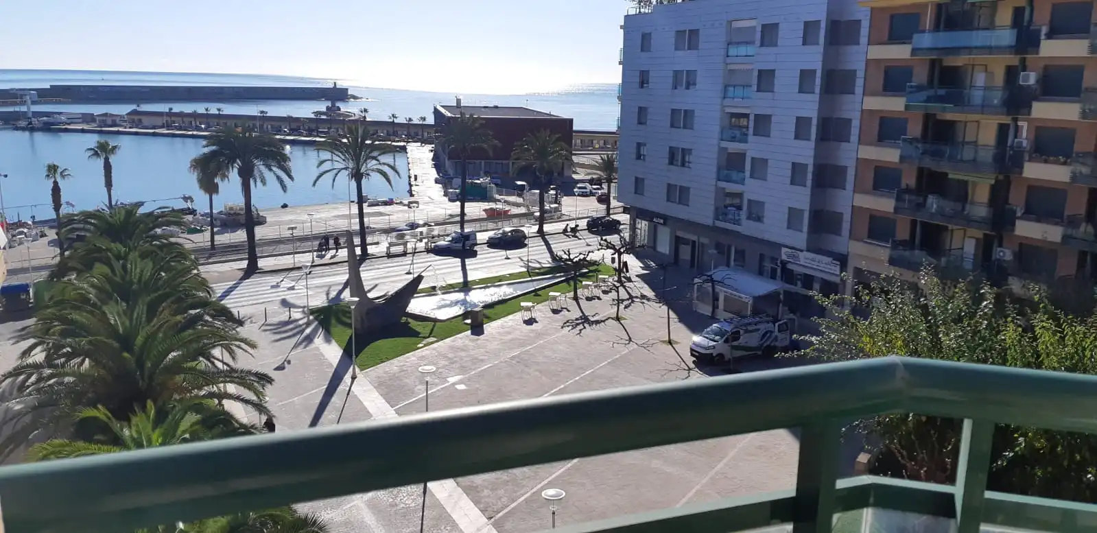Vista exterior de Piso de alquiler en Benicarló con Terraza, Amueblado y Horno