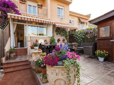 Bungalow avec balcon à vendre à L'Albir