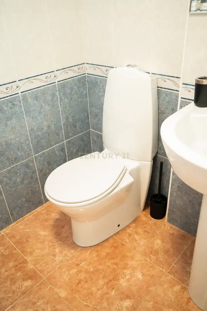 Baño de Planta baja de alquiler en Elche / Elx con Aire acondicionado y Piscina comunitaria