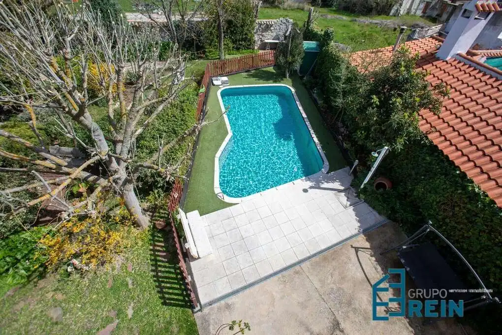 Piscina de Casa o xalet en venda en Añover de Tajo amb Aire condicionat, Calefacció i Jardí privat