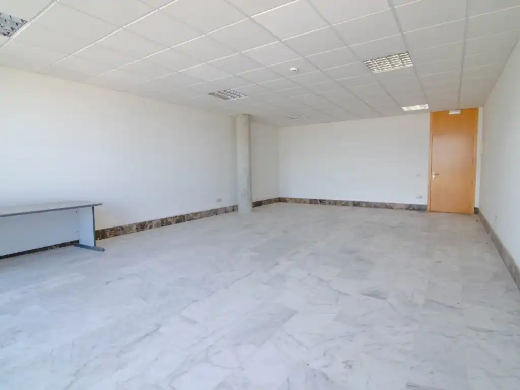 Oficina de alquiler en La Rinconada