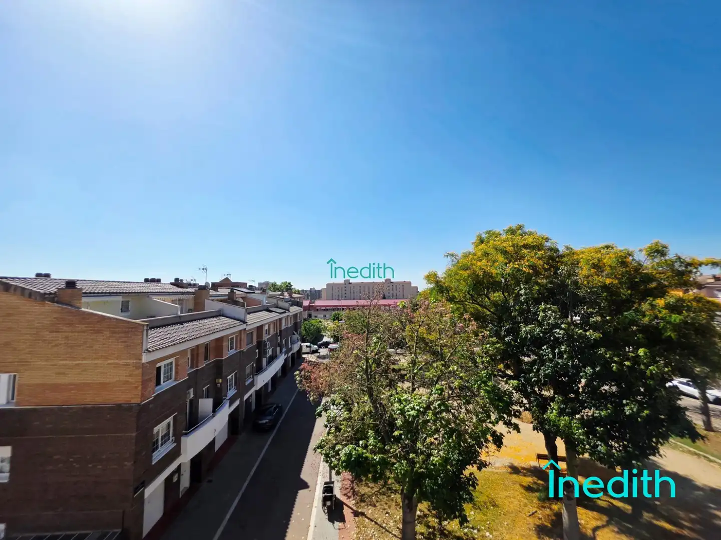Vista exterior de Casa o chalet en venta en Viladecans con Calefacción, Jardín privado y Terraza