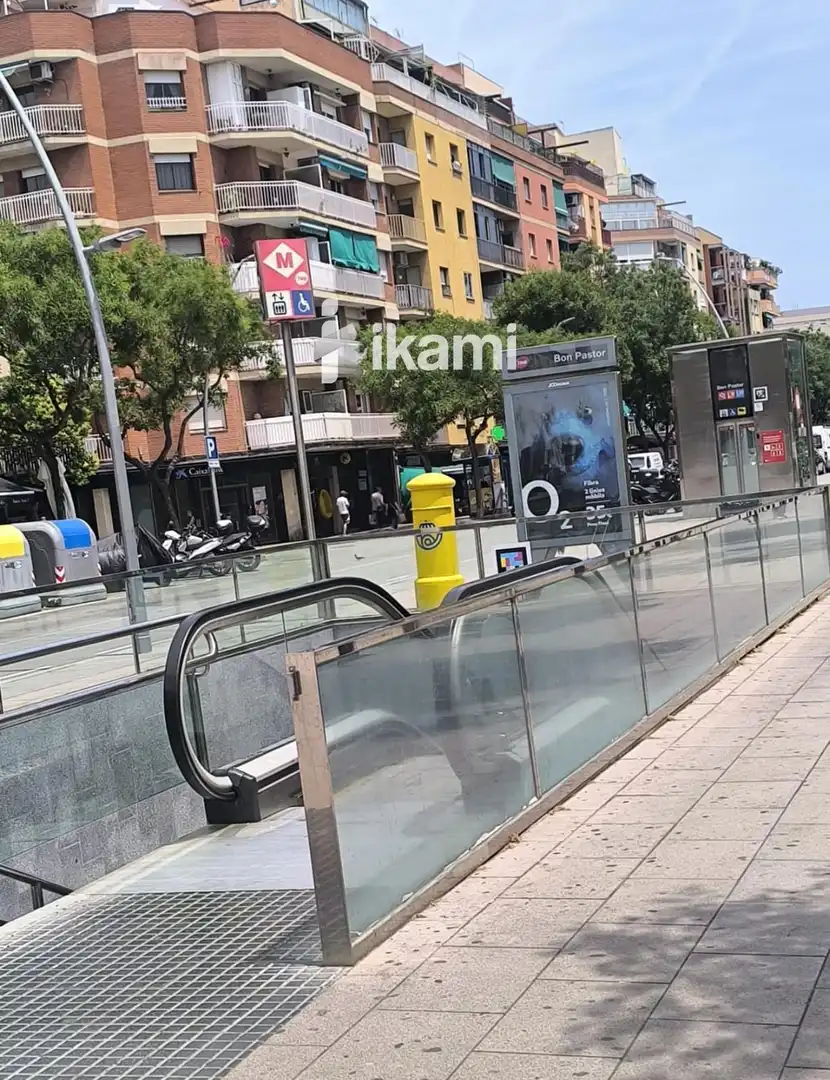 Außenansicht von Geschaftsraum zum Verkauf in Barcelona
