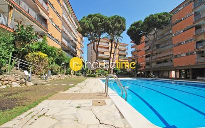 Swimming pool of Flat for sale in Sant Andreu de Llavaneres