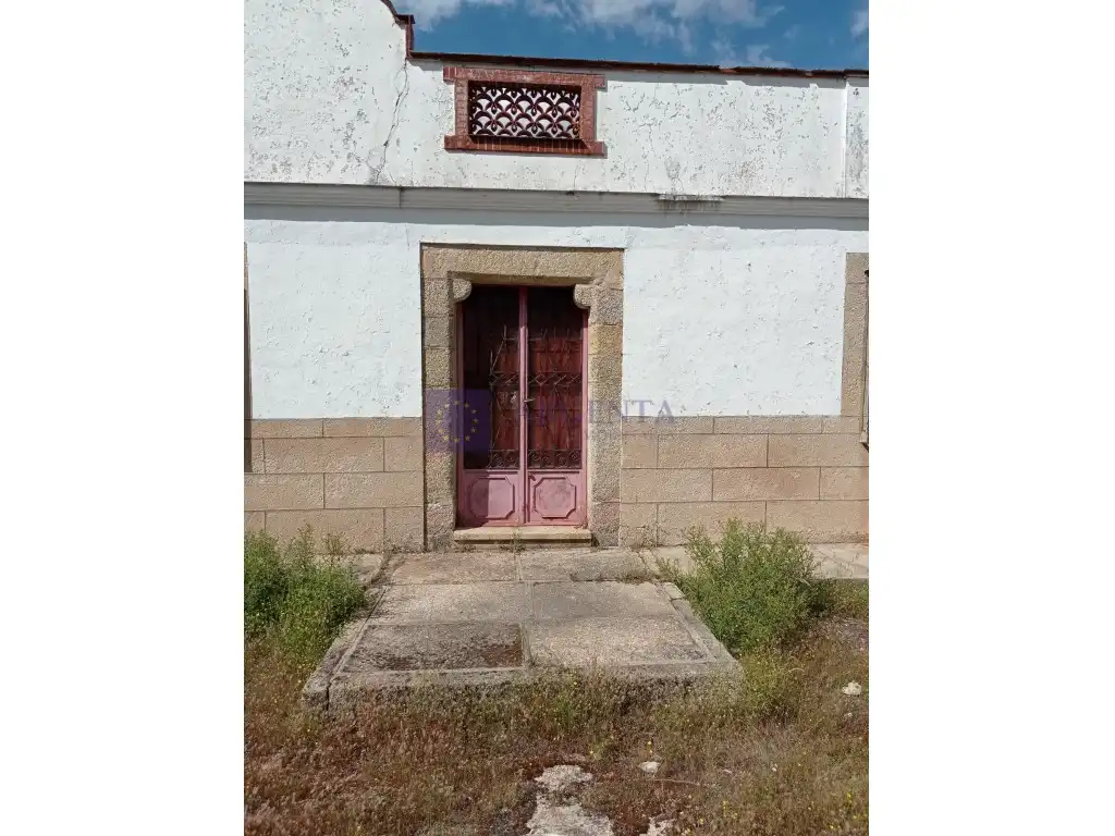Houses for sale in Diseminados S Miguel, Alcántara