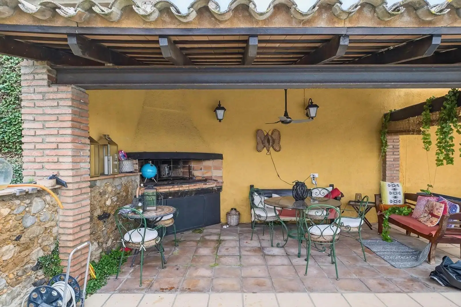 Casa rústica con piscina en venta en Carrer Carrer Castell, imagen 40