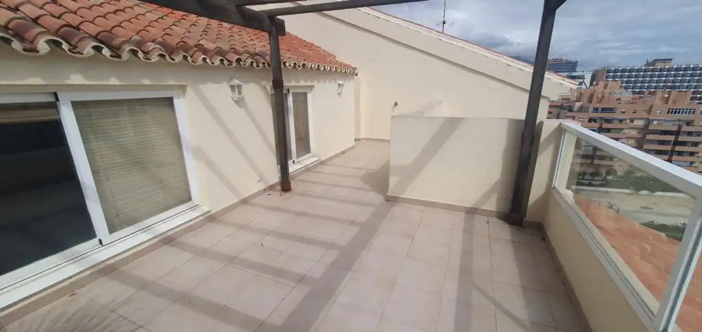 Ático en venta en Avenida Ramón y Cajal, 50, Puerto Deportivo