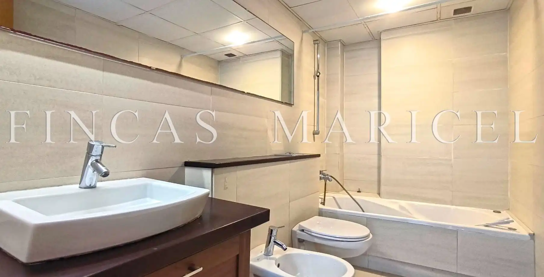 Bathroom of Flat for sale in Cubelles  with Air Conditioner, Heating and Terrace