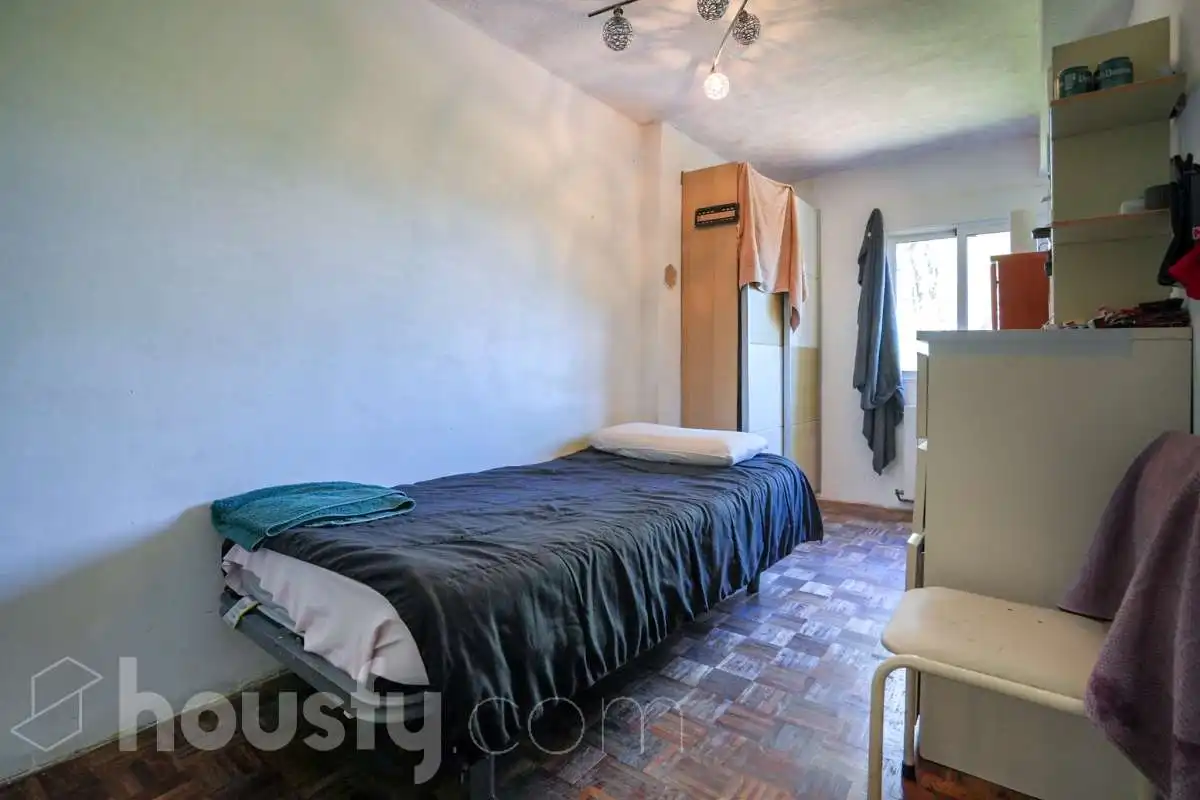 Dormitori de Pis en venda en Madrid amb Calefacció, Parquet i Terrassa