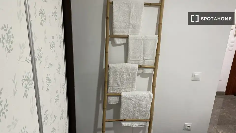 Bedroom of Study for share in Málaga  with Air Conditioner, Terrace and Furnished