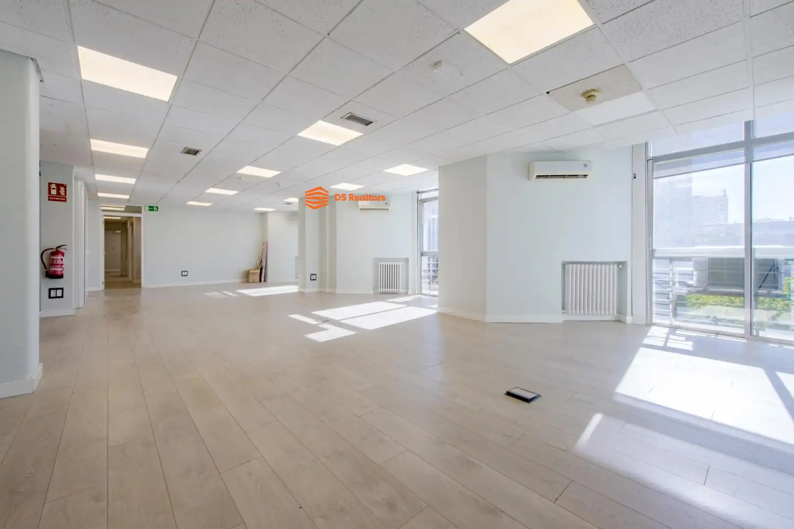Flat for sale in Madrid  with Air Conditioner and Heating
