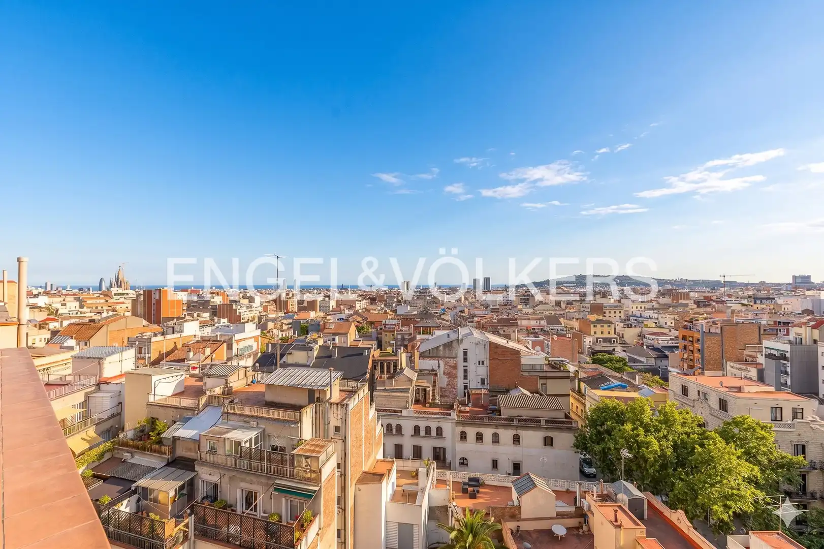 Außenansicht von Dachboden zum Verkauf in Barcelona mit Klimaanlage, Heizung und Parkett